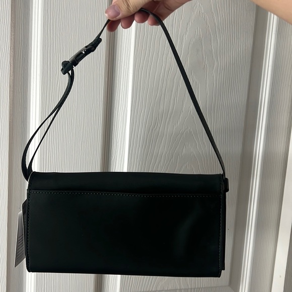 LULULEMON WALLET CLUTCH CROSSBODY BAG IN RAINFOREST GREEN - Picture 3 of 8